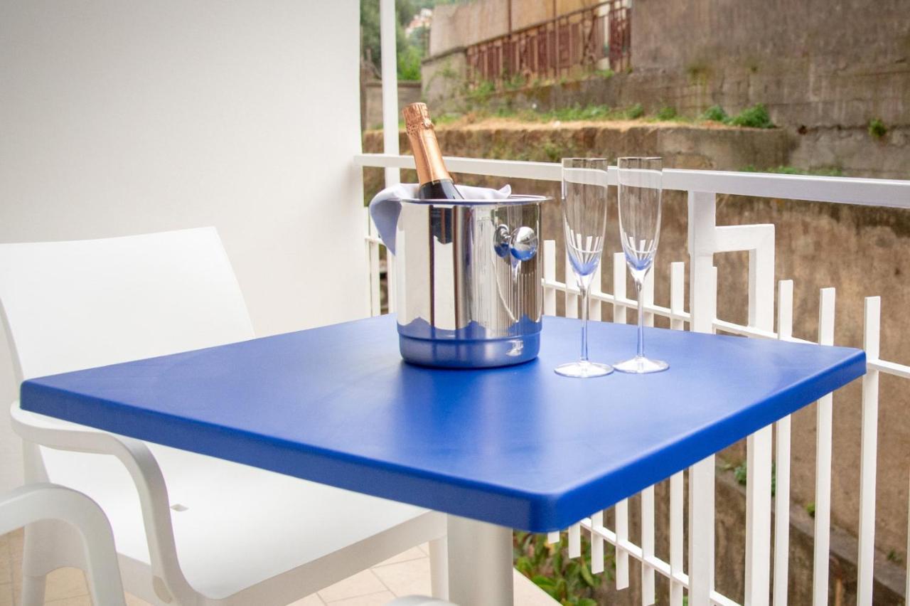 Il Siculo Bed & Breakfast Sorrento Bagian luar foto