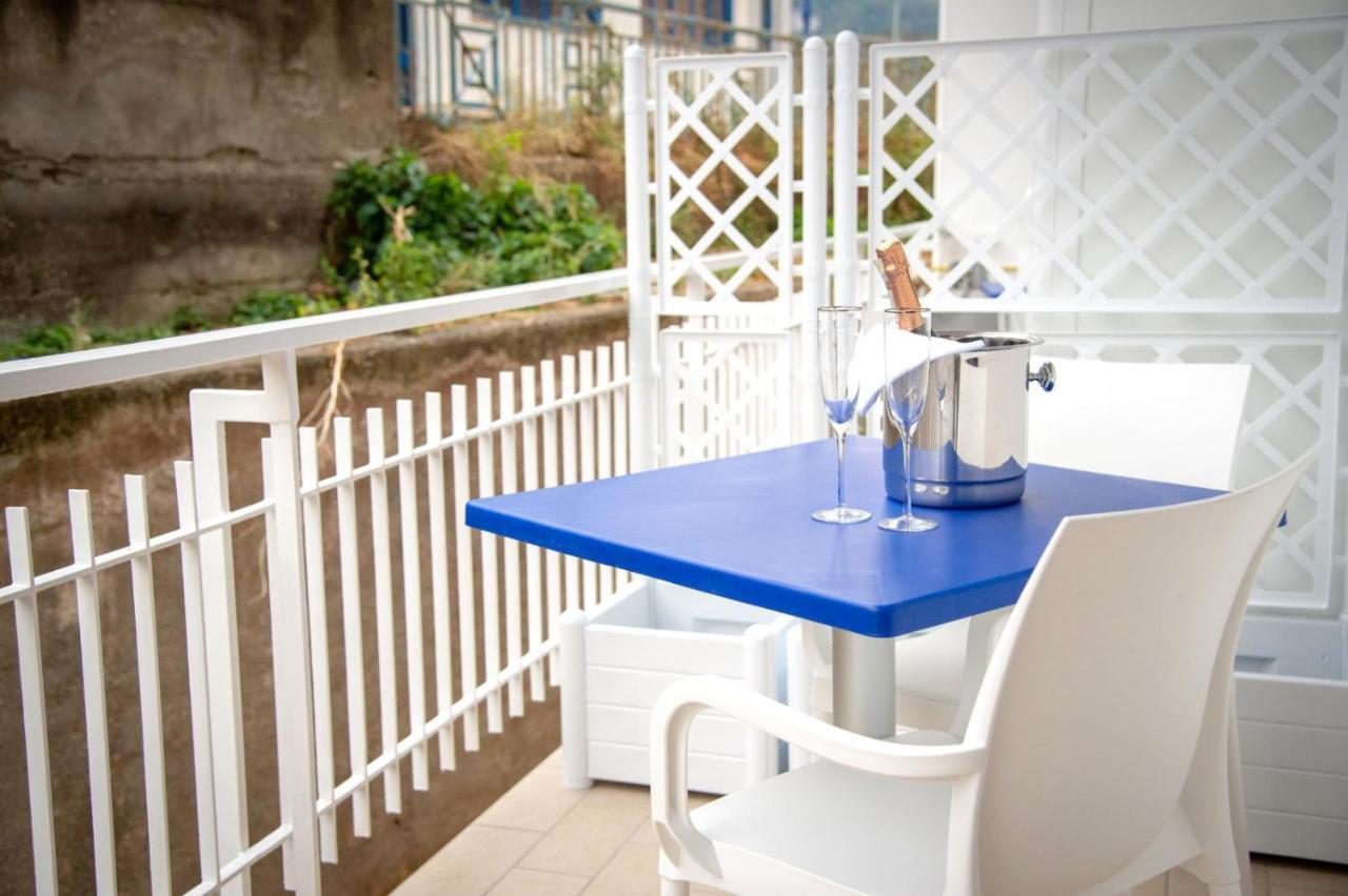 Il Siculo Bed & Breakfast Sorrento Bagian luar foto